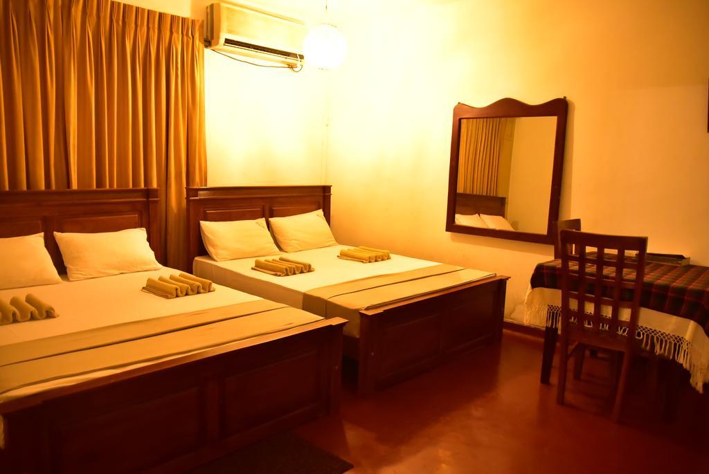 Yoho Mount Waves Hotell Colombo Exteriör bild